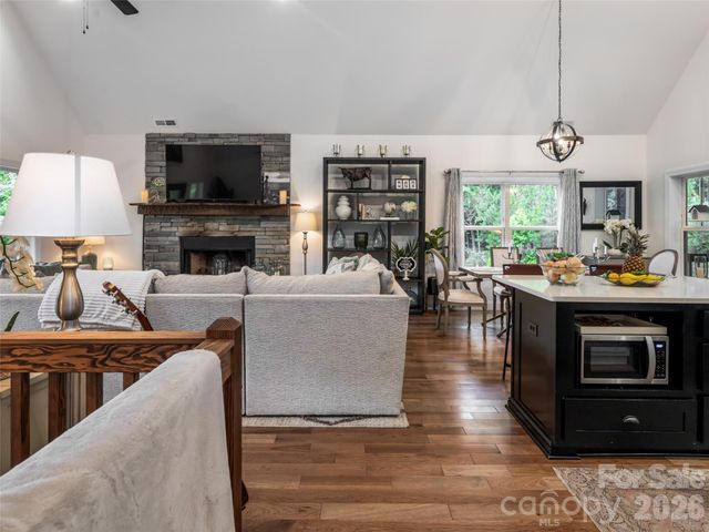 78 Boyd View Lane, Mills River, NC 28759
