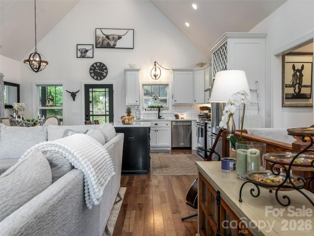 78 Boyd View Lane, Mills River, NC 28759