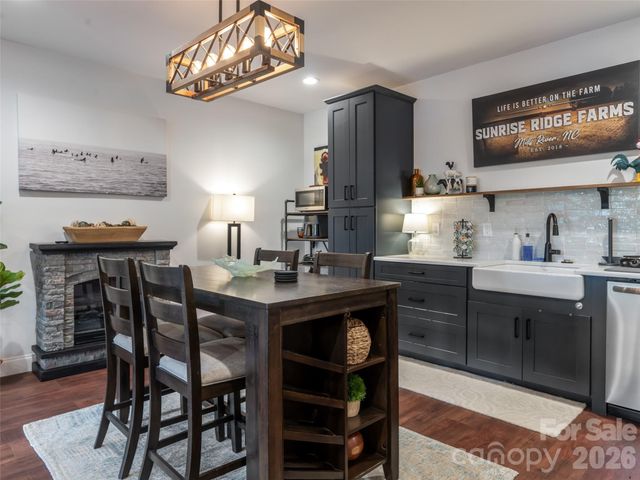78 Boyd View Lane, Mills River, NC 28759
