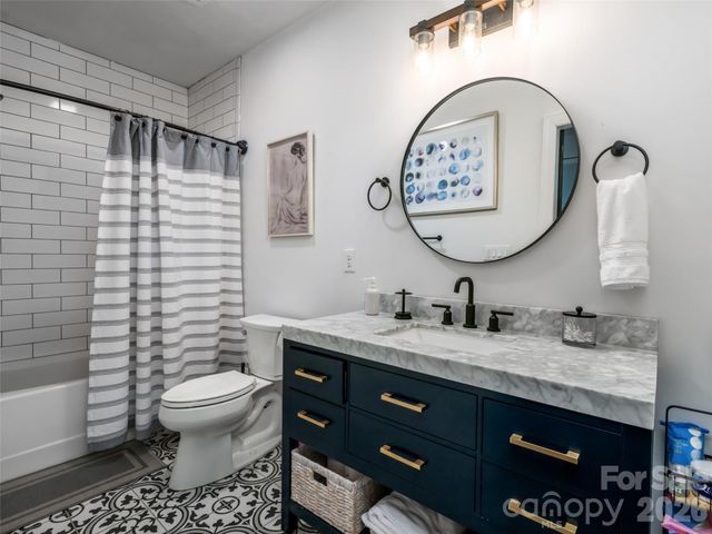 78 Boyd View Lane, Mills River, NC 28759