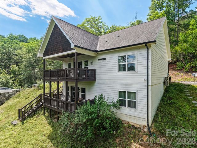 78 Boyd View Lane, Mills River, NC 28759