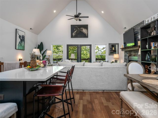 78 Boyd View Lane, Mills River, NC 28759