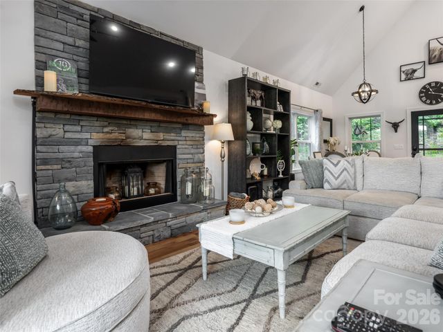 78 Boyd View Lane, Mills River, NC 28759