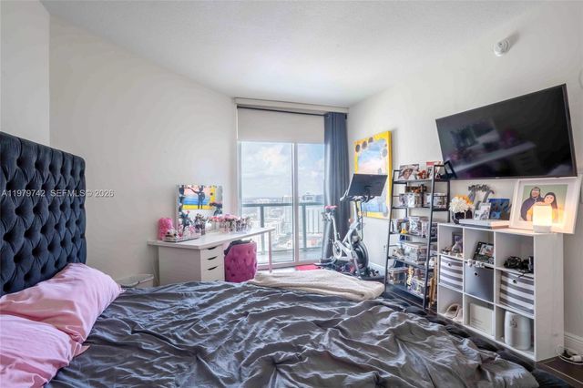 1900 N Bayshore Dr 3616, Miami, FL 33132