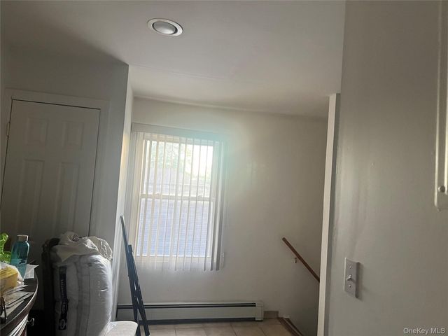 14 Vanata Court, Hempstead, NY 11550