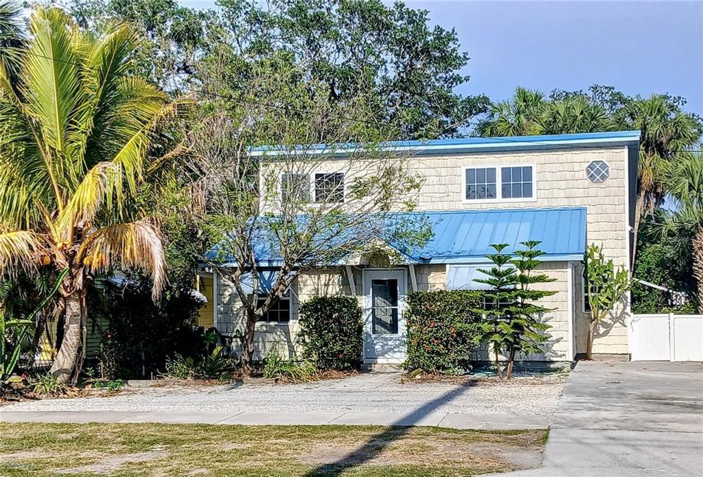 2728 58TH STREET S, Gulfport, FL 33707
