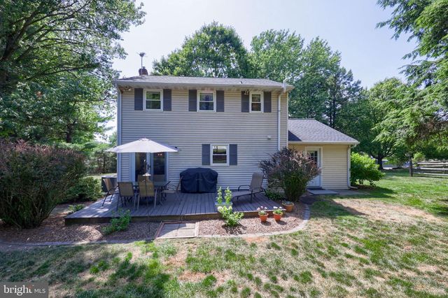 1226 W LEXINGTON RD, Manheim, PA 17545