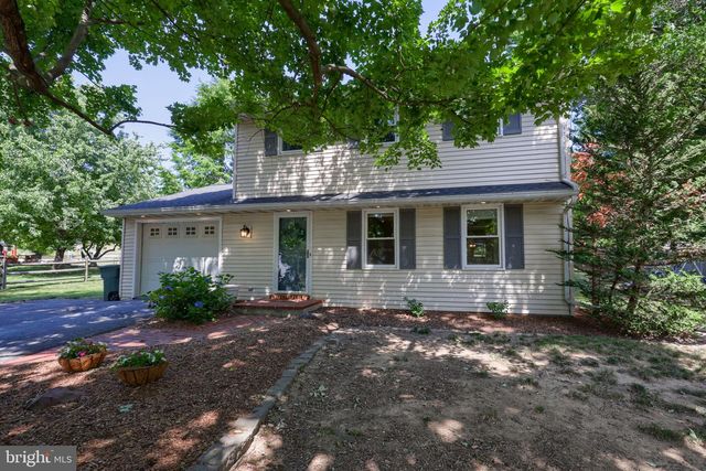 1226 W LEXINGTON RD, Manheim, PA 17545