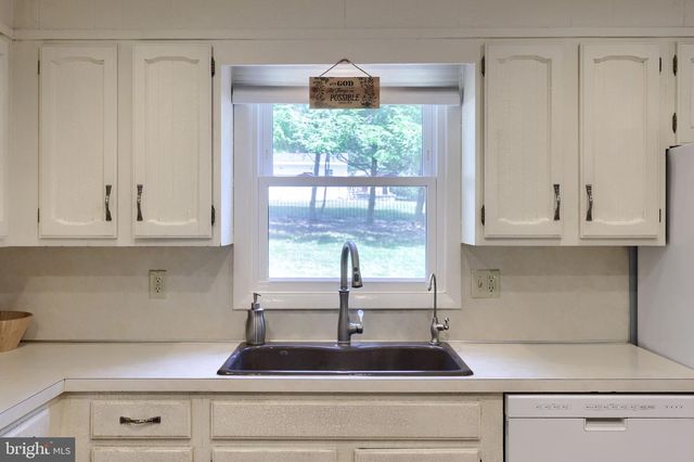 1226 W LEXINGTON RD, Manheim, PA 17545