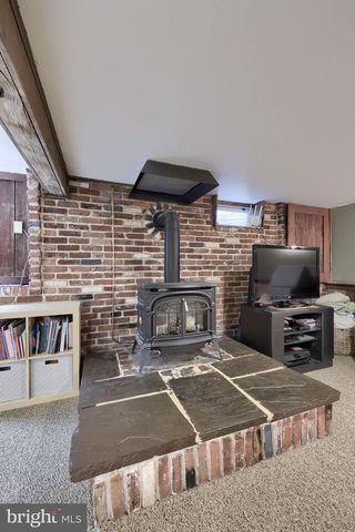 1226 W LEXINGTON RD, Manheim, PA 17545