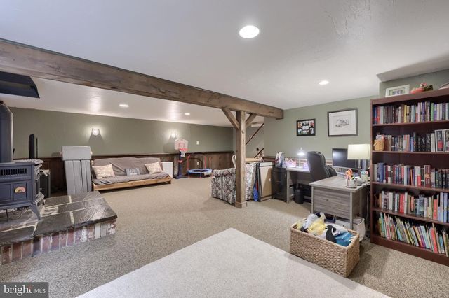 1226 W LEXINGTON RD, Manheim, PA 17545