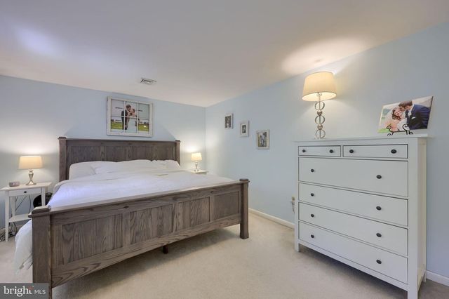 1226 W LEXINGTON RD, Manheim, PA 17545