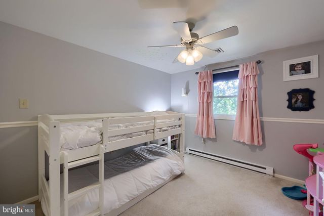 1226 W LEXINGTON RD, Manheim, PA 17545