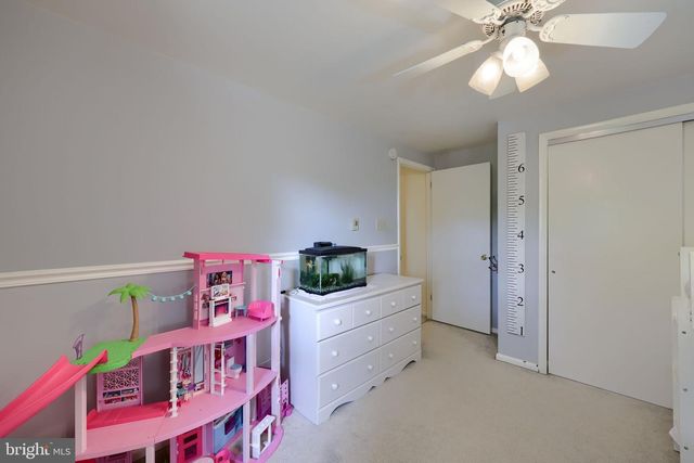 1226 W LEXINGTON RD, Manheim, PA 17545