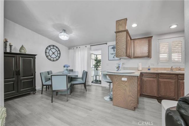 16511 Garfield B4, Paramount, CA 90723