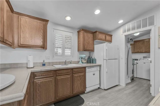 16511 Garfield B4, Paramount, CA 90723