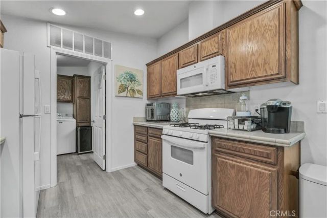 16511 Garfield B4, Paramount, CA 90723