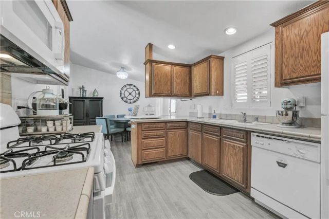 16511 Garfield B4, Paramount, CA 90723