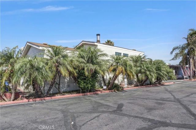 16511 Garfield B4, Paramount, CA 90723