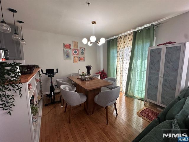 132 Summit Ridge, Pompton Lakes, NJ 07442