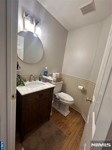 132 Summit Ridge, Pompton Lakes, NJ 07442