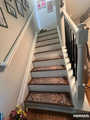 132 Summit Ridge, Pompton Lakes, NJ 07442