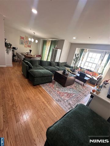 132 Summit Ridge, Pompton Lakes, NJ 07442