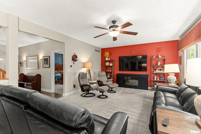 15307 N 7TH Street, Chillicothe, IL 61523