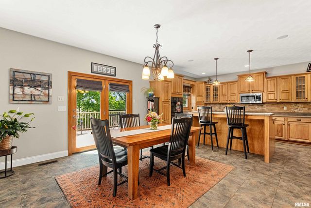15307 N 7TH Street, Chillicothe, IL 61523