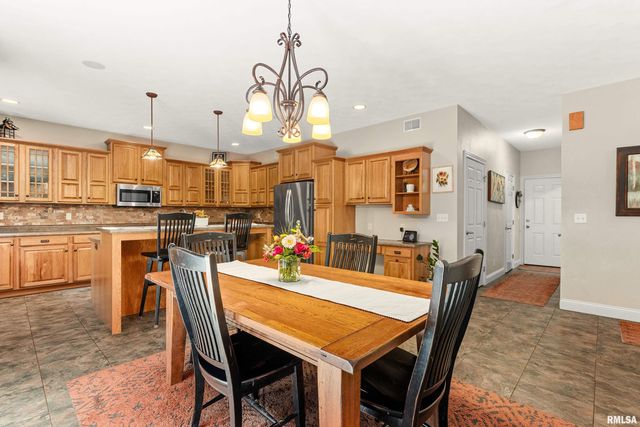 15307 N 7TH Street, Chillicothe, IL 61523
