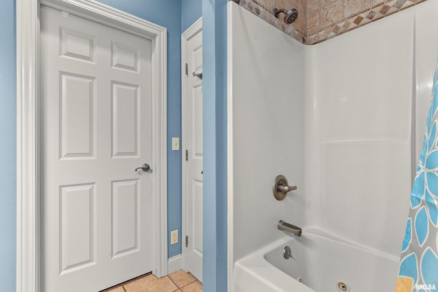 15307 N 7TH Street, Chillicothe, IL 61523