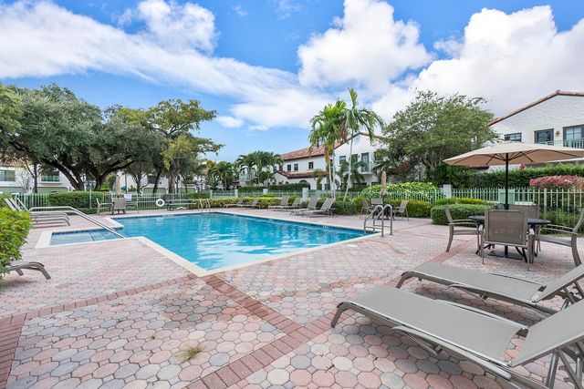 2932 Hidden Harbour Court, Dania Beach, FL 33312