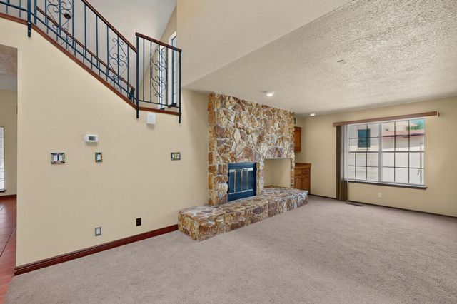 4908 Calle De Luna NE, Albuquerque, NM 87111