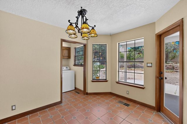 4908 Calle De Luna NE, Albuquerque, NM 87111