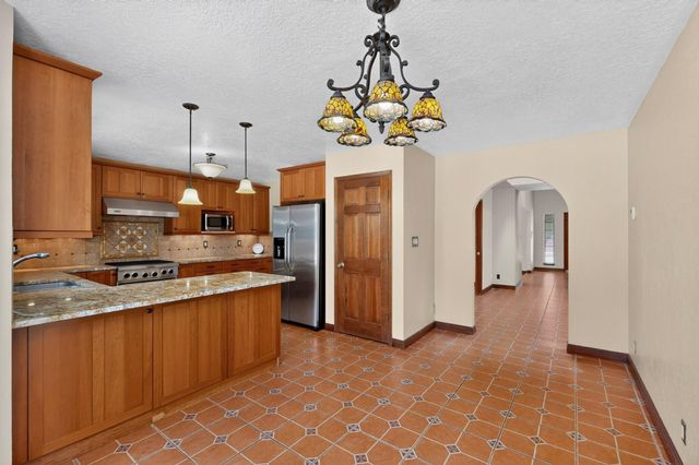 4908 Calle De Luna NE, Albuquerque, NM 87111