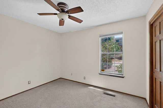 4908 Calle De Luna NE, Albuquerque, NM 87111