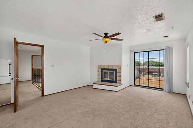 4908 Calle De Luna NE, Albuquerque, NM 87111