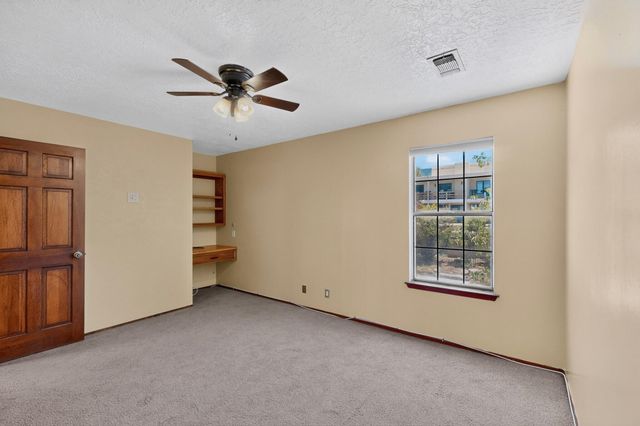 4908 Calle De Luna NE, Albuquerque, NM 87111