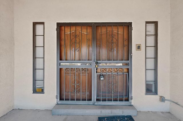 4908 Calle De Luna NE, Albuquerque, NM 87111