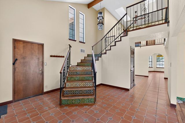4908 Calle De Luna NE, Albuquerque, NM 87111