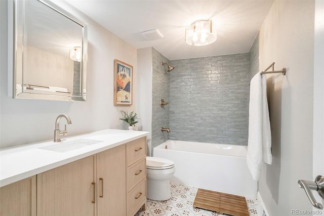 8140 Storm King Peak, Littleton, CO 80127