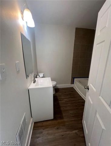 10728 Gooding Avenue, Cleveland, OH 44108