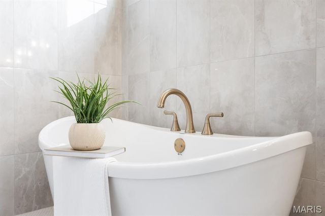 801 Golden Bell, O'fallon, IL 62269