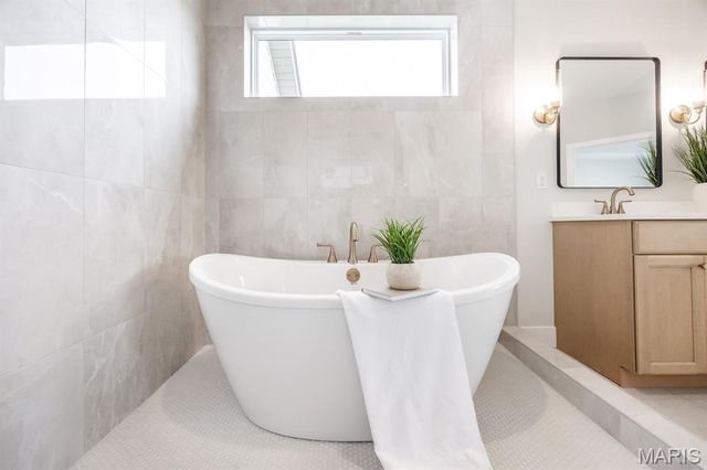 801 Golden Bell, O'fallon, IL 62269