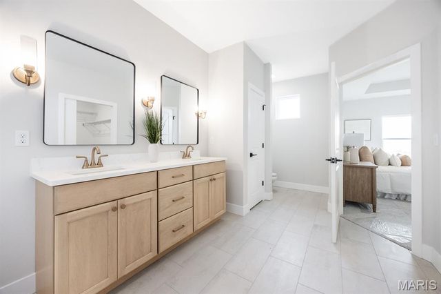 801 Golden Bell, O'fallon, IL 62269