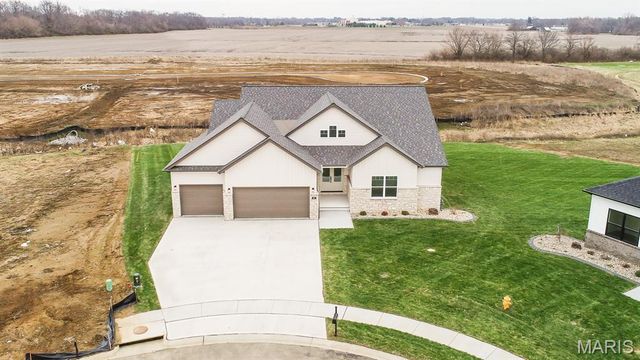 801 Golden Bell, O'fallon, IL 62269