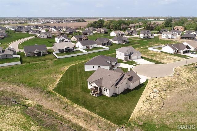 801 Golden Bell, O'fallon, IL 62269