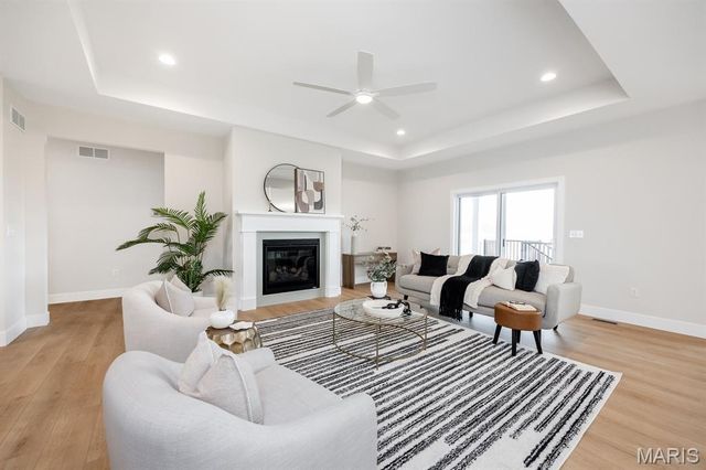 801 Golden Bell, O'fallon, IL 62269