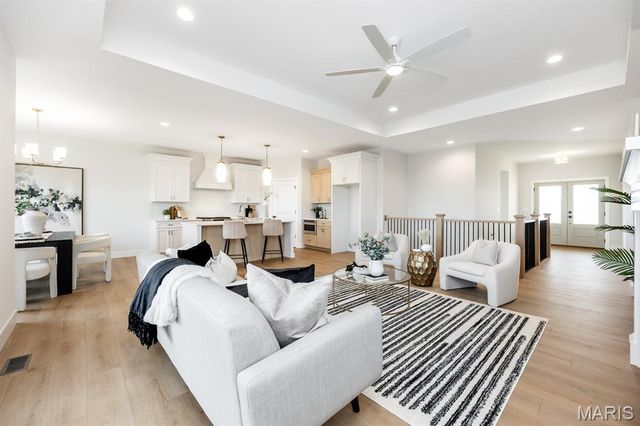 801 Golden Bell, O'fallon, IL 62269