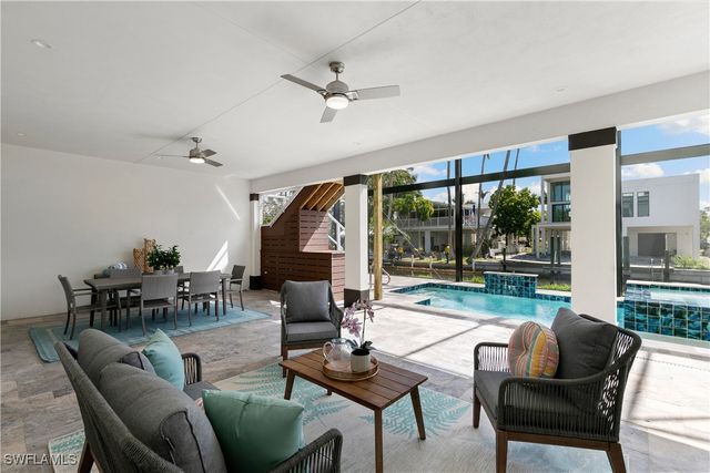 27570 Tarpon WAY, Bonita Springs, FL 34134